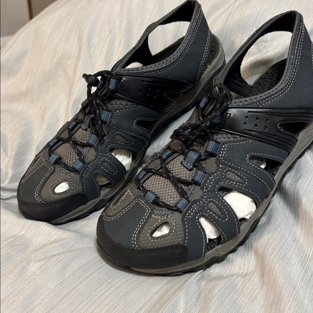 Ozark Trail Black and Gray Men's Shoes